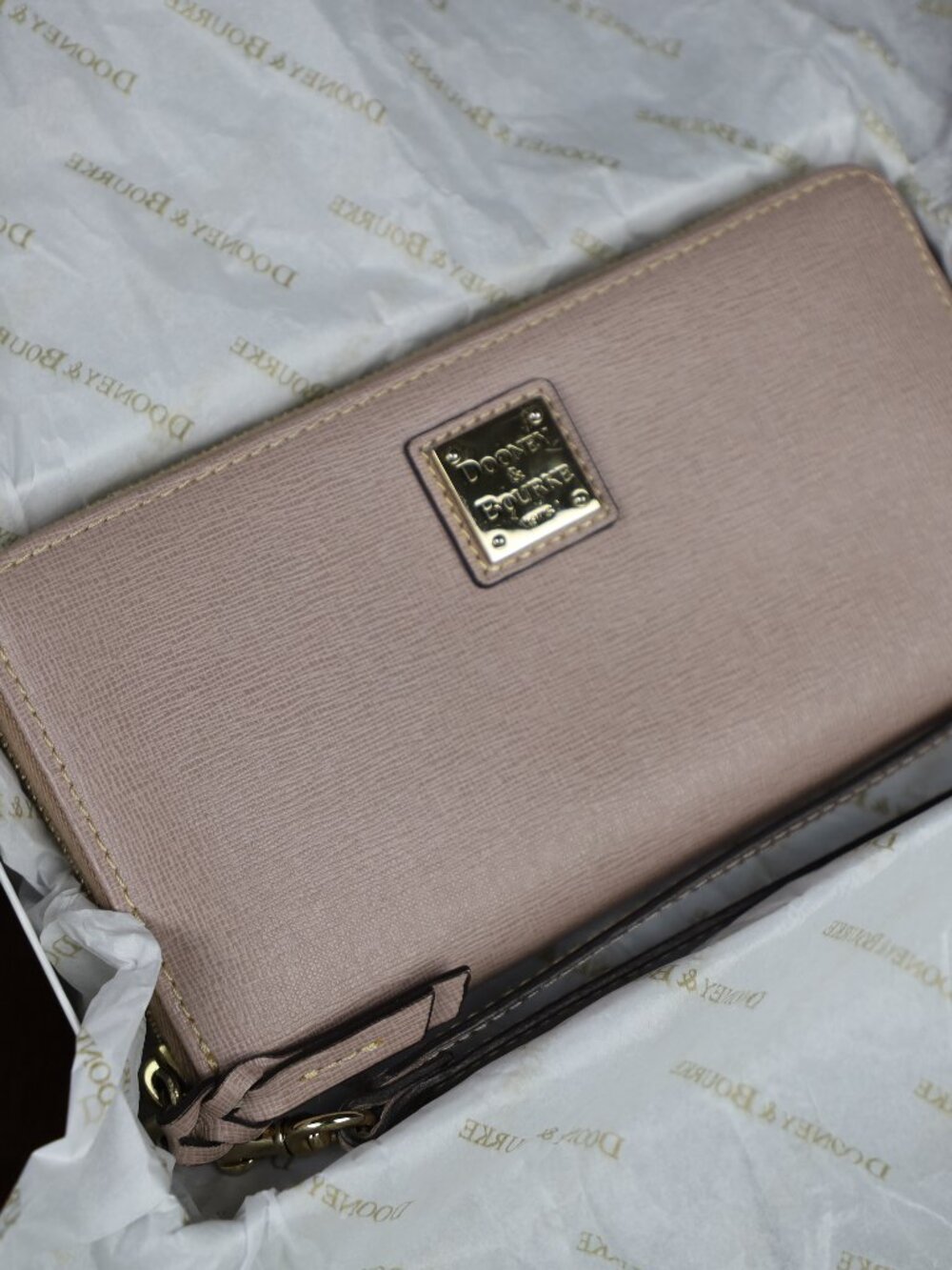 Dooney & Bourke Elephant Saffiano Large Zip Around Wristlet